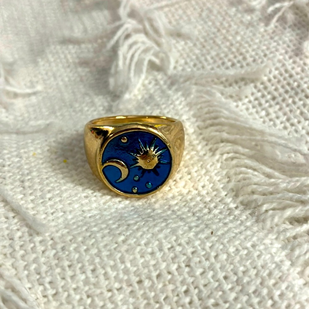 New Super Cute Gold Blue Enamel Celestial Signet Ring